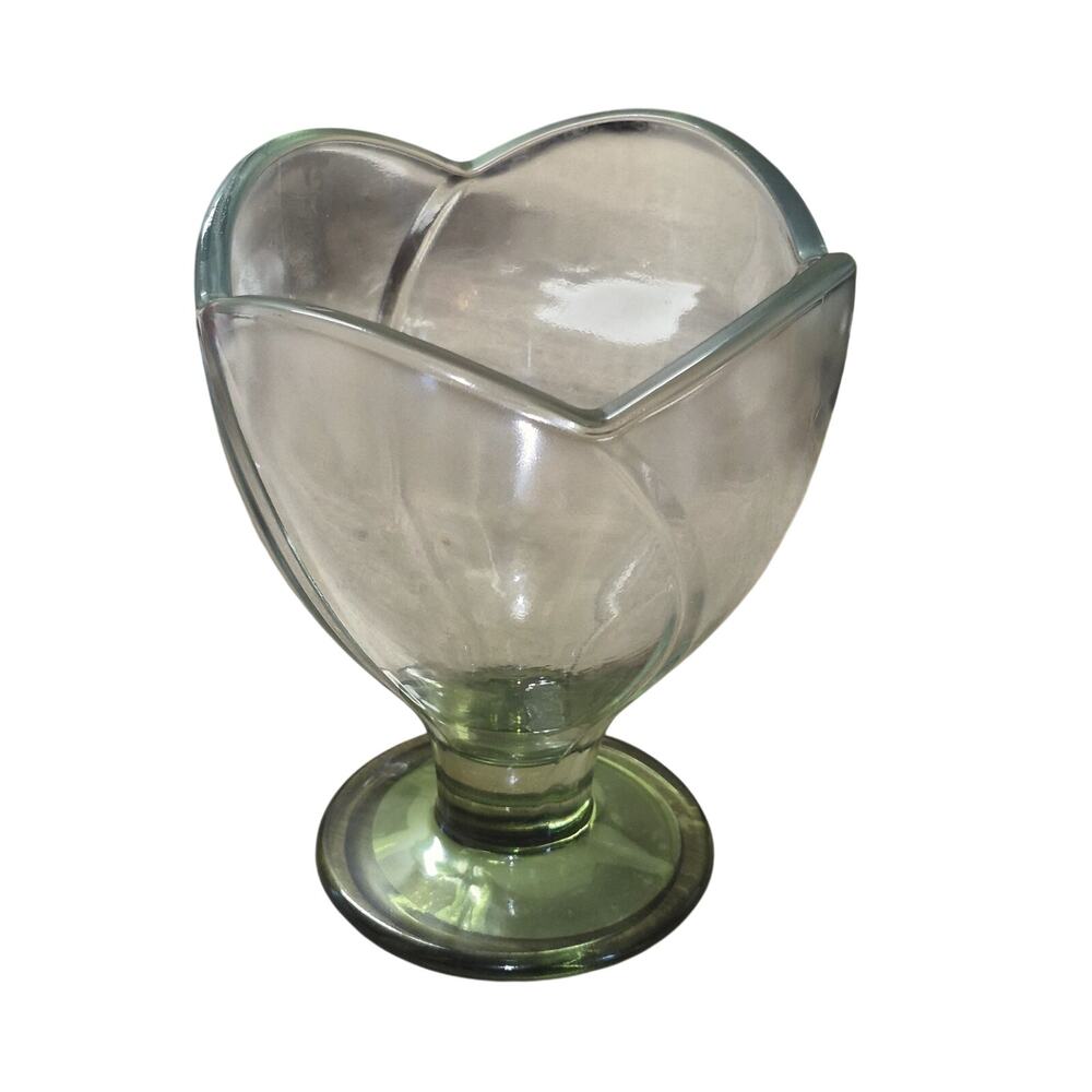 Target Bullseye's Playground 10 fl oz Tulip Glassware Green Wine Glass s3